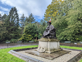Statue of Lord Kelvin