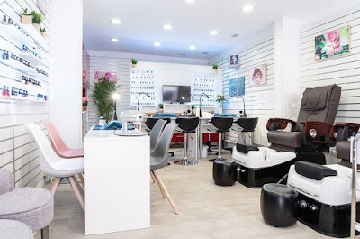 Bar à ongles G&H à Paris
