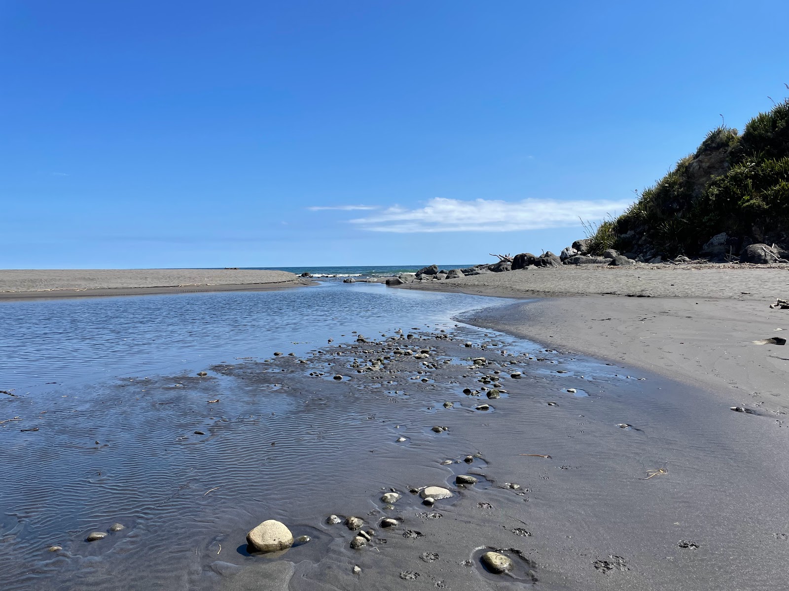 Tapuae Beach的照片 带有长直海岸