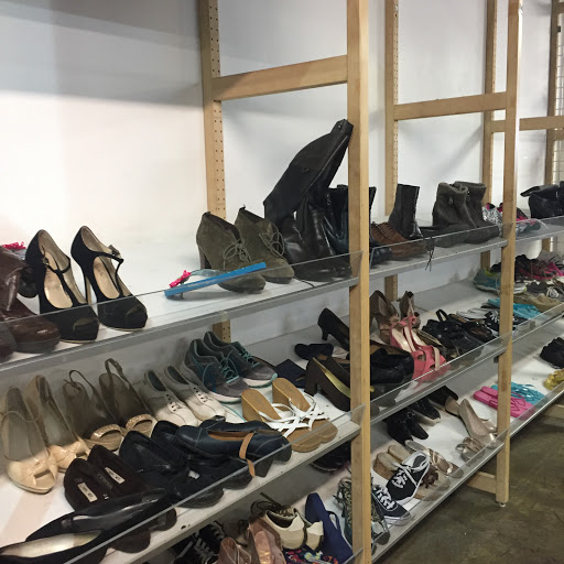 Thrift Store «Saint Vincent de Paul Thrift Store of Plano», reviews and photos, 3305 N Central Expy #280, Plano, TX 75023, USA