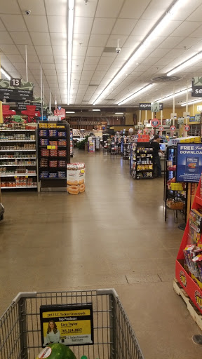 Grocery Store «Kroger», reviews and photos, 120 S Memorial Dr, New Castle, IN 47362, USA