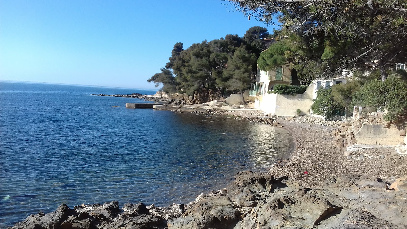 Foto von Plage Le Canebas wilde gegend