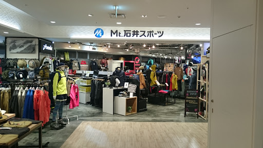 石井スポーツ大丸東京店