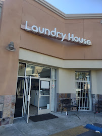 Laundry House | Wilmington Laundromat and Wash & Fold - Photo 3 - Car repair in Wilmington, CA, Long Beach