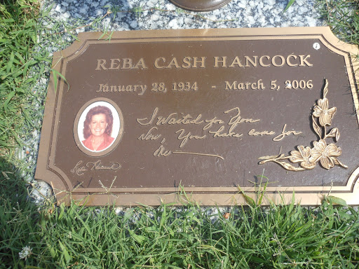 Funeral Home «Hendersonville Memory Gardens & Funeral Home», reviews and photos, 353 E Main St, Hendersonville, TN 37075, USA