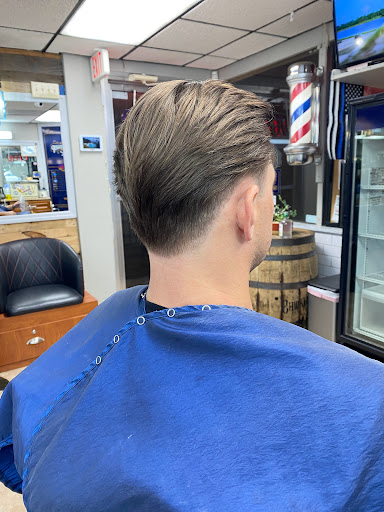 Barber Shop «Classic Barbers Shop», reviews and photos, 6226 S Dixie Hwy, South Miami, FL 33143, USA