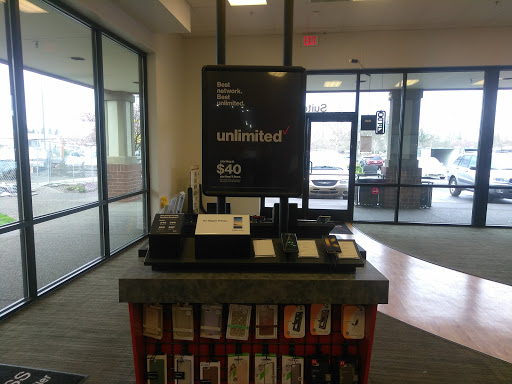 Cell Phone Store «Verizon Authorized Retailer, TCC», reviews and photos, 1585 W Main St Suite A, Molalla, OR 97038, USA
