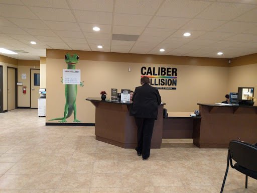 Auto Body Shop «Caliber Collision», reviews and photos, 15040 Calvert St, Van Nuys, CA 91411, USA