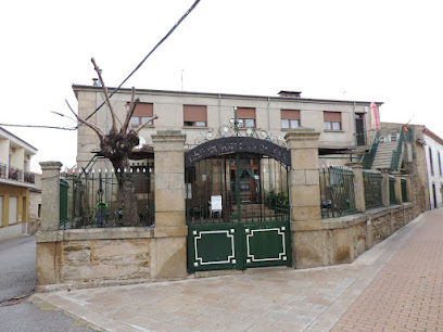 Bar Las Rejas - C. Guardas, 1, 37240 Lumbrales, Salamanca, Spain