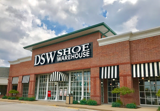 Shoe Store «DSW Designer Shoe Warehouse», reviews and photos, 8502 Eager Rd, Brentwood, MO 63144, USA