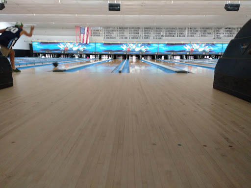 Bowling Alley «Holiday Bowl», reviews and photos, 29 Spruce St, Oakland, NJ 07436, USA