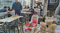 Atmosphère du Restaurant libanais La Cantine Libanaise - La Défense à Puteaux - n°3