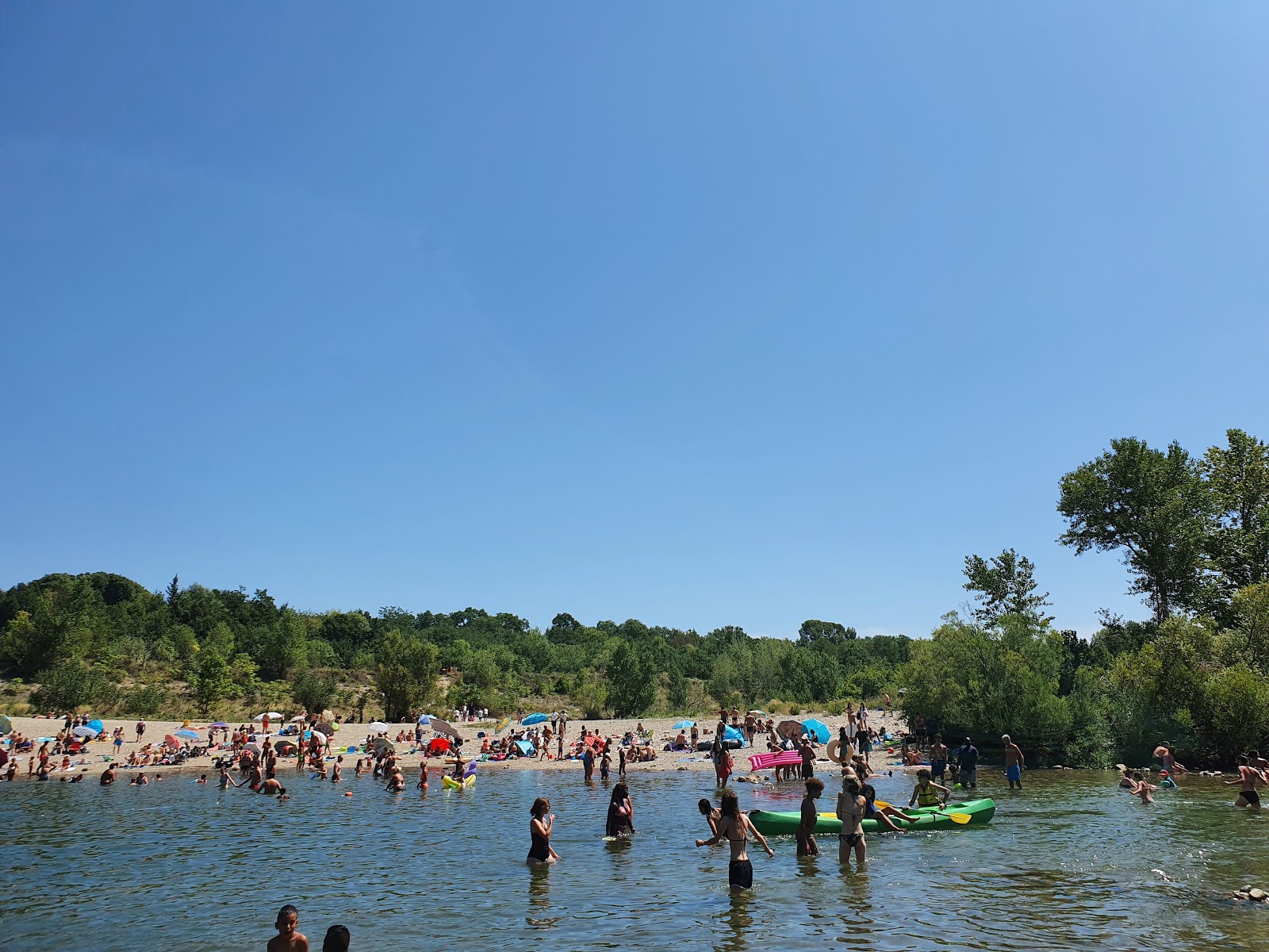 Plage du Pont du Diable'in fotoğrafı - rahatlamayı sevenler arasında popüler bir yer