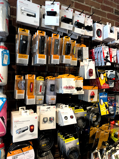 Bicycle Store «Xtreme Wheels Bike and Sport», reviews and photos, 33 S Main St, Council Bluffs, IA 51503, USA