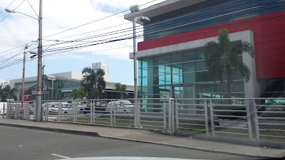 Photos of Peravia Motors DongFeng & &Scaron;koda