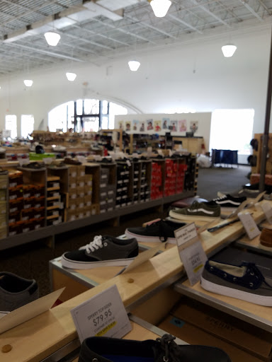 Shoe Store «DSW Designer Shoe Warehouse», reviews and photos, 375 E Altamonte Dr, Altamonte Springs, FL 32701, USA