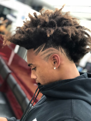 Barber Shop «Imperial Cuts Barber Shop», reviews and photos, 164-20 69th Ave, Fresh Meadows, NY 11365, USA