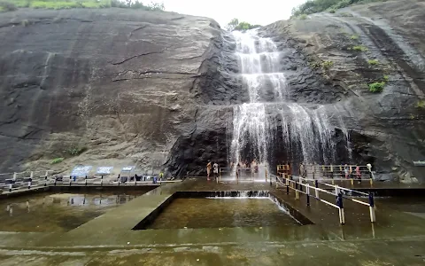 Old Coutralam Falls image