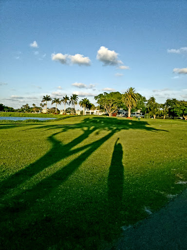 Golf Course «Wynmoor Golf Course», reviews and photos, 1310 Avenue of the Stars, Coconut Creek, FL 33066, USA