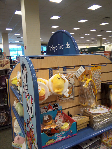 Book Store «Barnes & Noble», reviews and photos, 371 Putnam Pike, Smithfield, RI 02917, USA