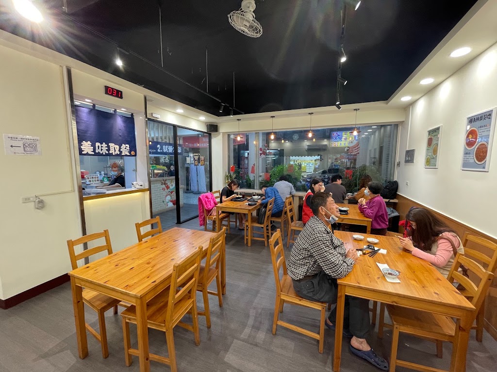囍九麻辣燙 ｜ 也有不辣 · 有湯有乾 · 平價 · 熱門 · 特色 · 隱藏版美食 · 宵夜 · 晚餐 的照片