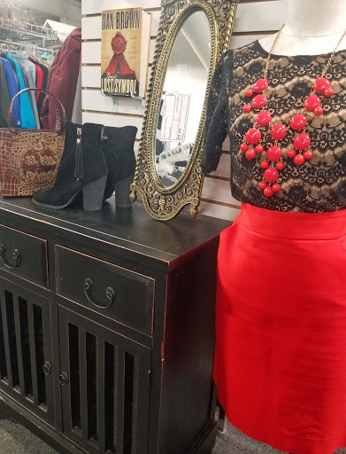 Thrift Store «Stuff Etc», reviews and photos, 2818 Commerce Dr, Coralville, IA 52241, USA