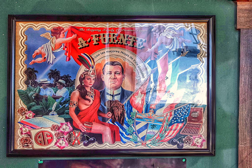 Tobacco Shop «Arlington Pipe and Cigar Lounge», reviews and photos, 546 W Northwest Hwy, Arlington Heights, IL 60004, USA