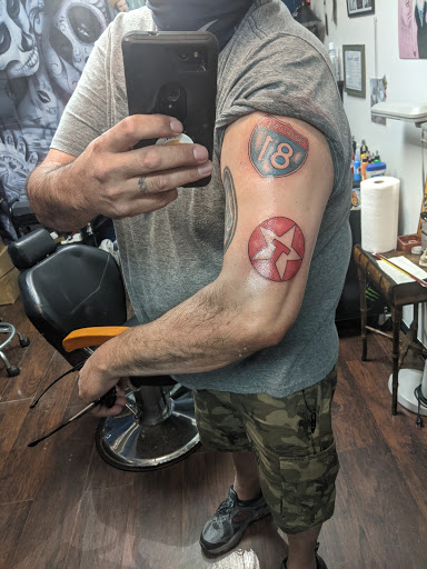 Tattoo and Piercing Shop «Hollywood Ink Tattoos», reviews and photos, 3501 S Tryon St, Charlotte, NC 28217, USA