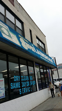 Super Laundromat - Photo 4 - Car repair in Jamaica, NY, Queens