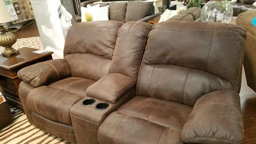 Furniture Store «Furniture On Consignment», reviews and photos, 4506 E 13th St N, Wichita, KS 67208, USA