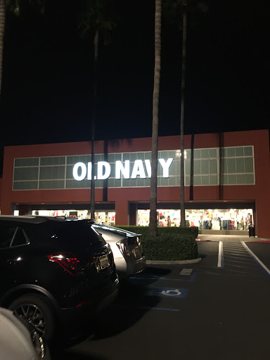 Clothing Store «Old Navy», reviews and photos, 2899 El Camino Real, Tustin, CA 92782, USA