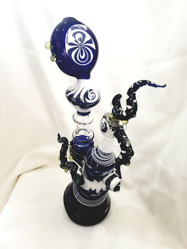 Tobacco Shop «The Smoking Gift Headquarters (Manitou Springs)», reviews and photos, 918 Manitou Ave, Manitou Springs, CO 80829, USA