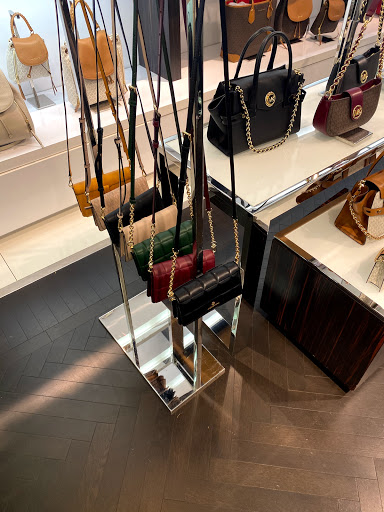 Fashion Accessories Store «Michael Kors», reviews and photos, 1800 Sawgrass Mills Cir #2630, Sunrise, FL 33323, USA
