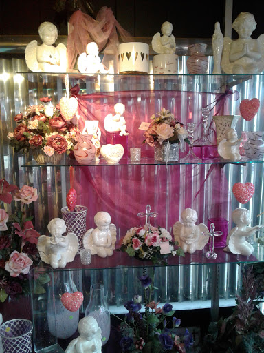 Florist «Eagledale Florist», reviews and photos, 3615 W 30th St, Indianapolis, IN 46222, USA