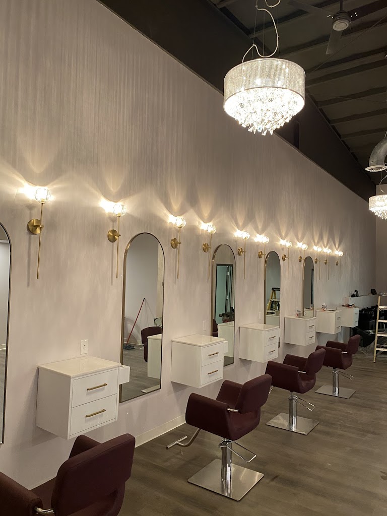 Beauty Lounge by A&M 12144