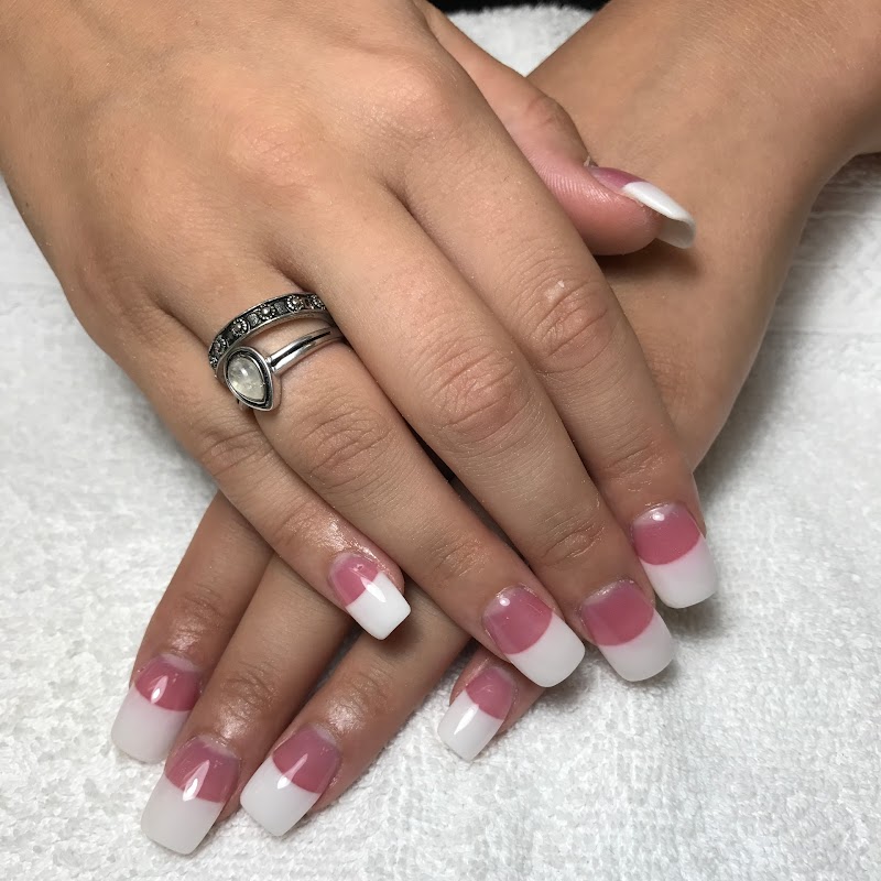 Nails Connection