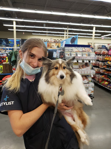 Pet Supply Store «Petco Animal Supplies», reviews and photos, 5120 E Bay Dr, Clearwater, FL 33764, USA