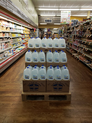 Grocery Store «Rays Food Place», reviews and photos, 875 Redwood Dr, Garberville, CA 95542, USA