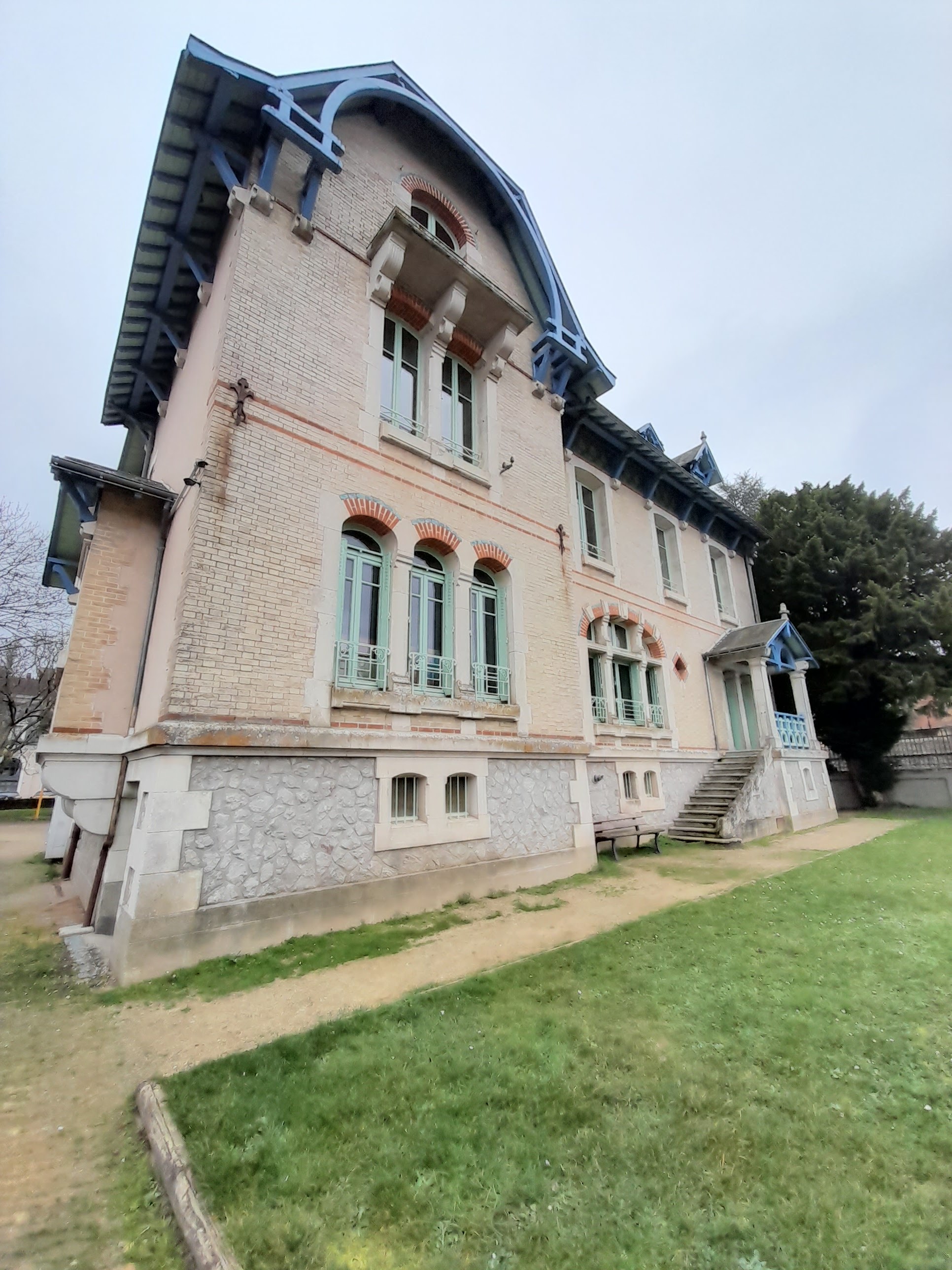 Photo n° 12 de l'avis de FJLG. fait le 29/01/2022 à 21:33
