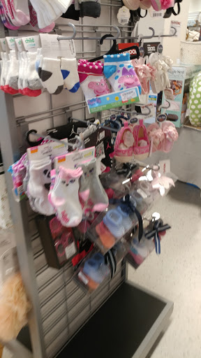 Department Store «T.J. Maxx», reviews and photos, 20 Chapel View Blvd, Cranston, RI 02920, USA