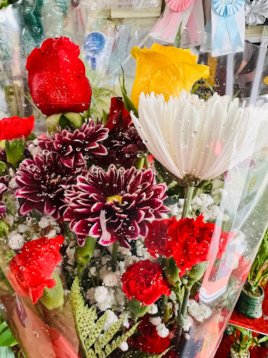 Florist «Diya Flowers By Shanta», reviews and photos, 130-14 Liberty Ave, South Richmond Hill, NY 11419, USA