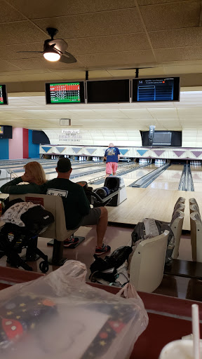 Bowling Alley «Trindle Bowl», reviews and photos, 4695 E Trindle Rd, Mechanicsburg, PA 17050, USA