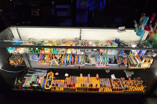 Tobacco Shop «Smoke House», reviews and photos, 968 Dundee Ave, Elgin, IL 60120, USA