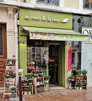 Au Nom De La Rose à Nogent-sur-Marne
