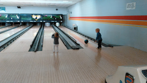 Bowling Alley «Fireside Lanes», reviews and photos, 146 Cordelia St, Cedar Bluff, VA 24609, USA