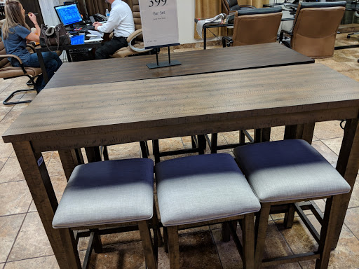 Furniture Store «Mor Furniture for Less», reviews and photos, 5156 N Blackstone Ave, Fresno, CA 93710, USA