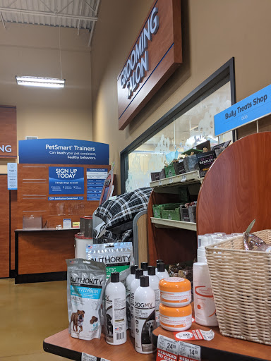 Pet Supply Store «PetSmart», reviews and photos, 10 Hazard Ave, Enfield, CT 06082, USA