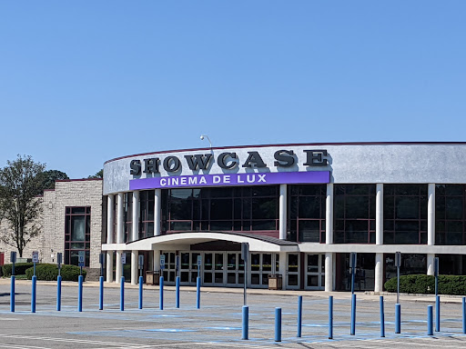 Movie Theater «Cross County Multiplex Cinemas», reviews and photos, 2 South Dr, Yonkers, NY 10704, USA