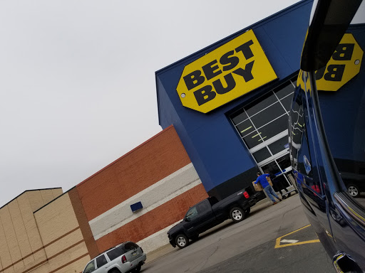 Electronics Store «Best Buy», reviews and photos, 5815 Youngstown Warren Rd, Niles, OH 44446, USA