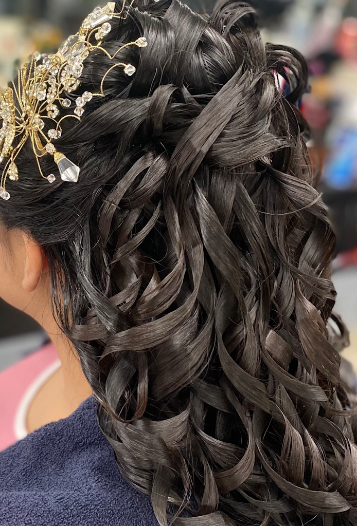 Kendy's Beauty Salon And Barber Shop 85204
